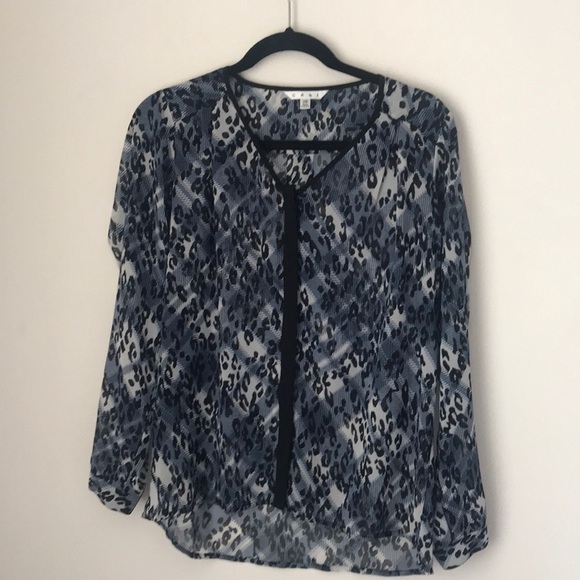 CAbi Fatale blouse style 977 leopard print size XS oversized - Picture 4 of 8